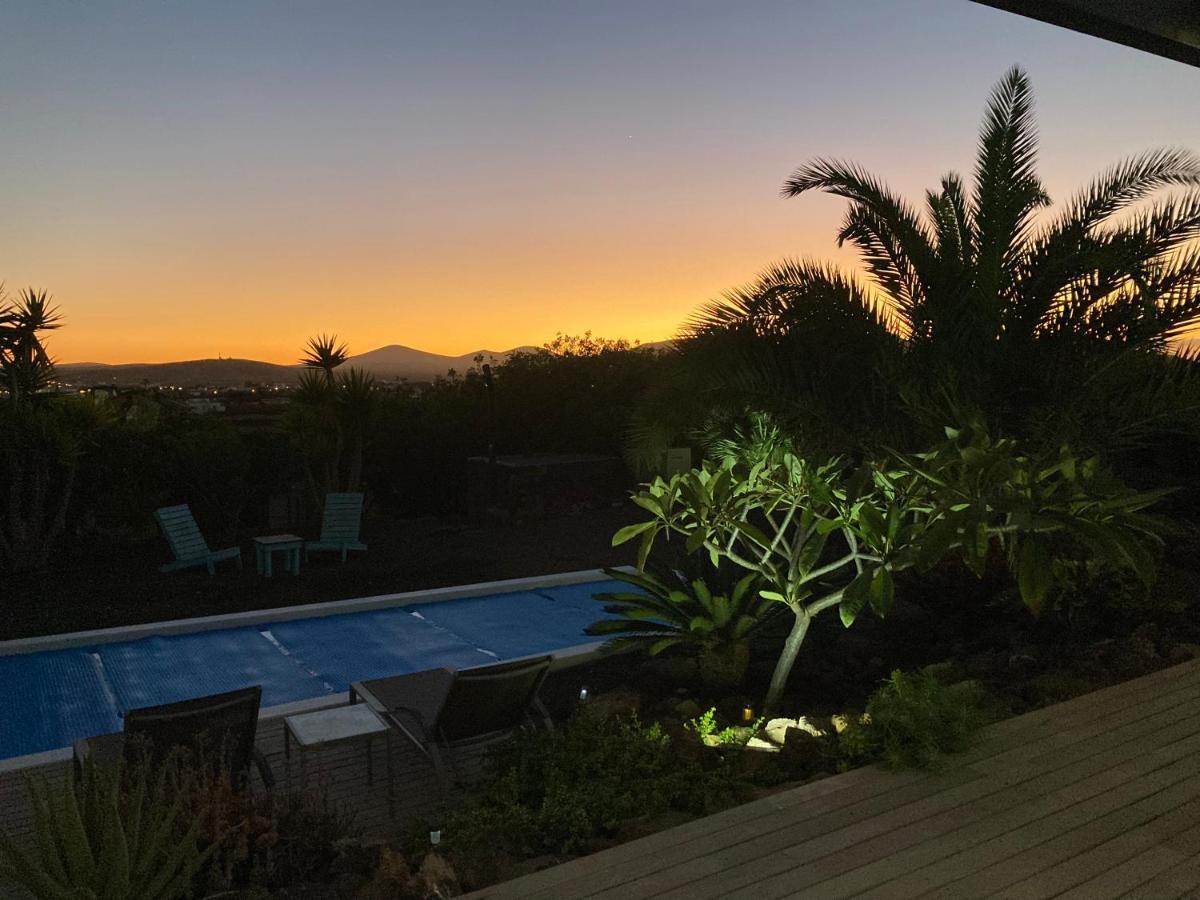 Majanicho Rock - Villa With Heated Pool Lajares Exteriör bild