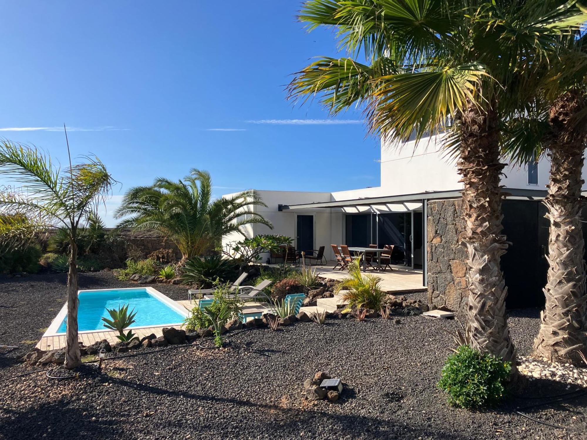 Majanicho Rock - Villa With Heated Pool Lajares Exteriör bild