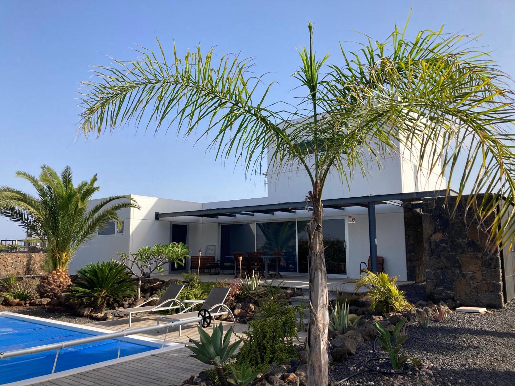 Majanicho Rock - Villa With Heated Pool Lajares Exteriör bild