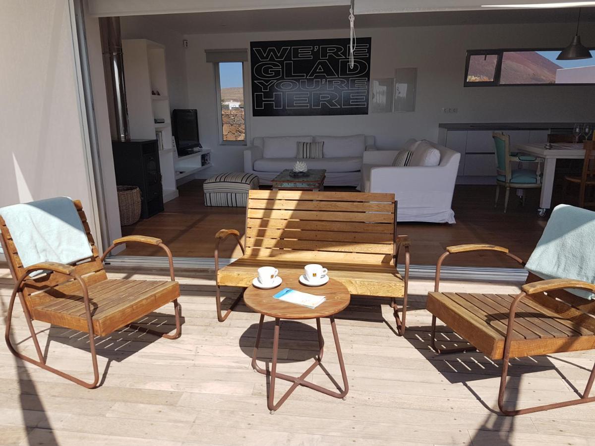 Majanicho Rock - Villa With Heated Pool Lajares Exteriör bild