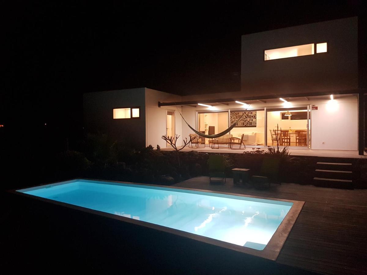 Majanicho Rock - Villa With Heated Pool Lajares Exteriör bild